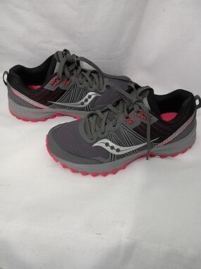 Saucony Excursion TR 14 Women's Gray and Pink Trail Runners Size 8